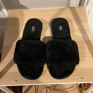 Black Ugg slippers